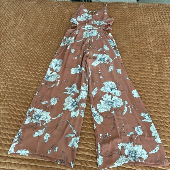 Dusty Rose Floral Pantsuit Romper - Picture 4 of 10